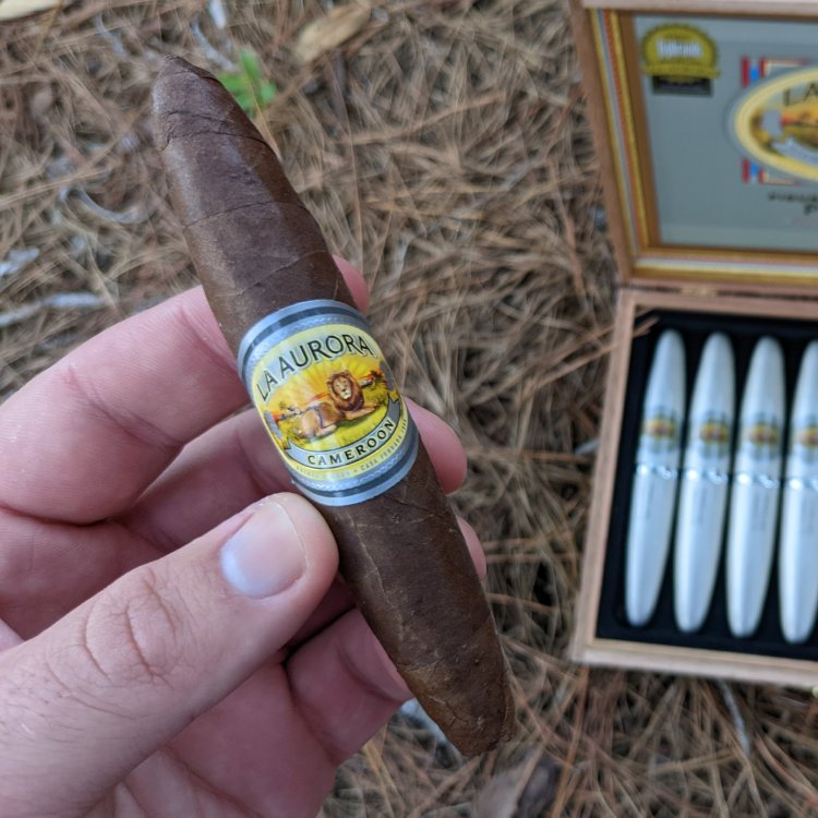 La Aurora Preferidos Platinum Doble Figurado No 2 Tubos